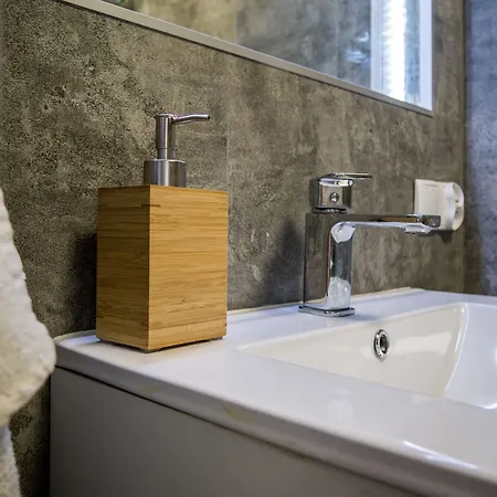Apartment 55 Plater *