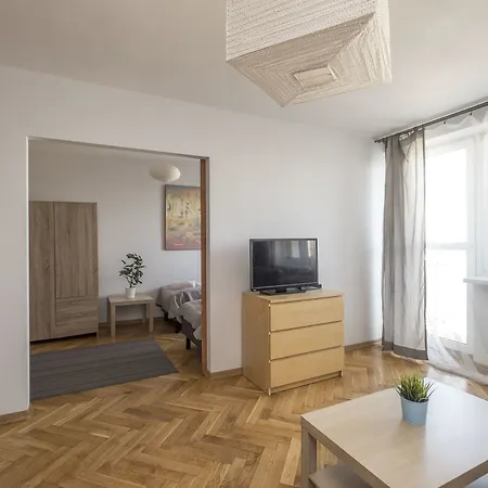 55 Plater Apartment
