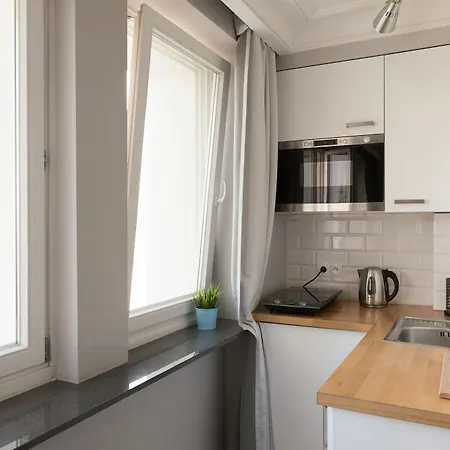 Apartment 55 Plater *